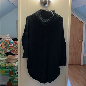 Dark green flowy  turtleneck